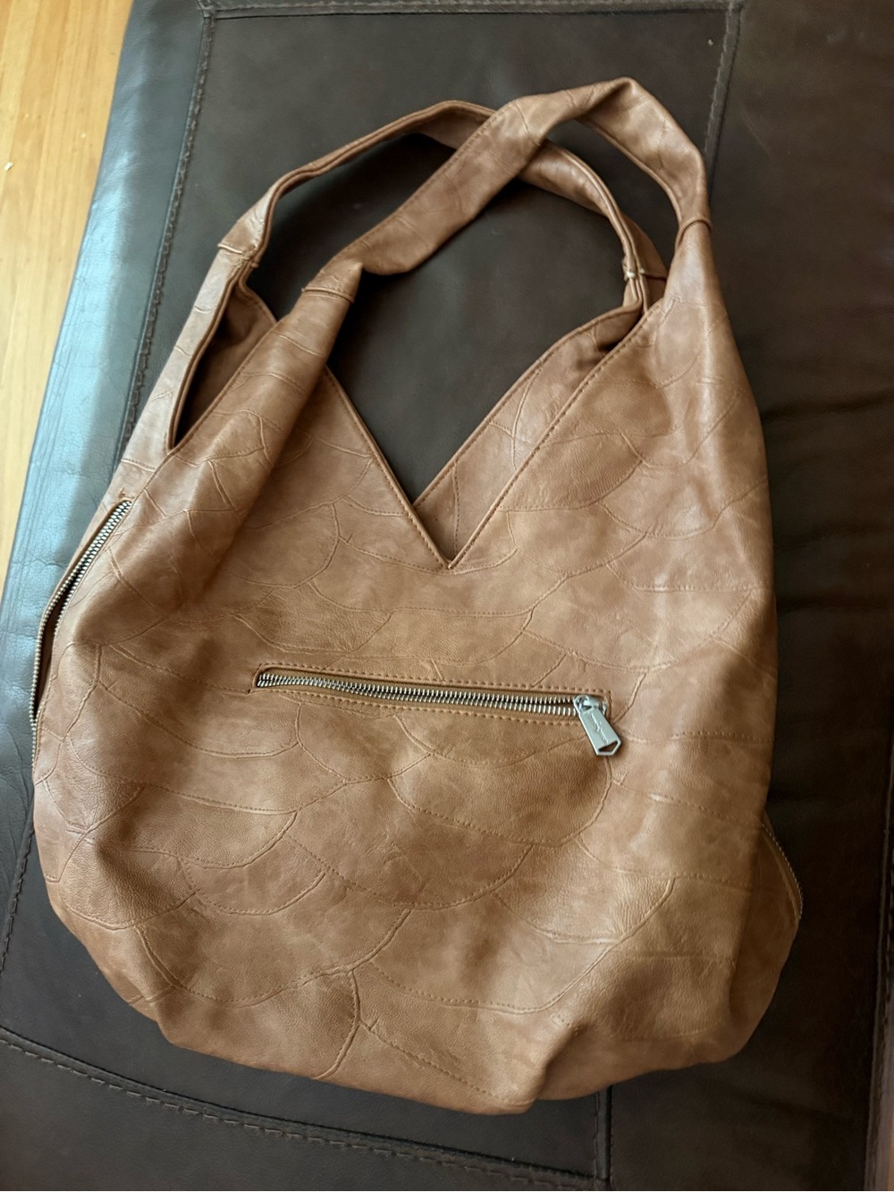 Urban Originals Flynn slouchy tote bag, made from PETA-certified faux leather